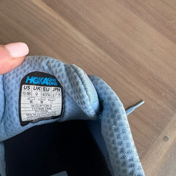 Hoka Bondi Running Shoes-Black 10.5 Medium - Picture 3 of 7